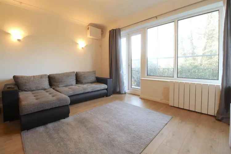 1 Bedroom Apartment for Sale in Brentwood