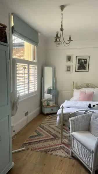 Victorian Conversion House with Large Garden and Parking