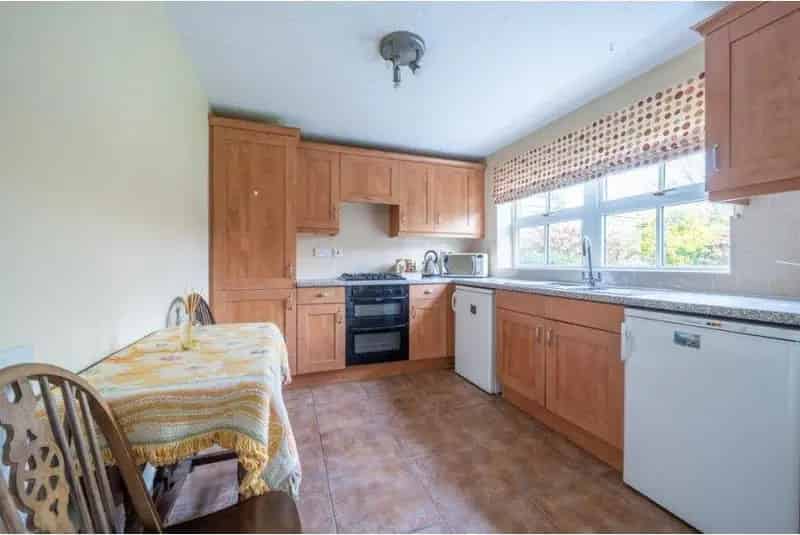 4 Bed Detached House For Sale
