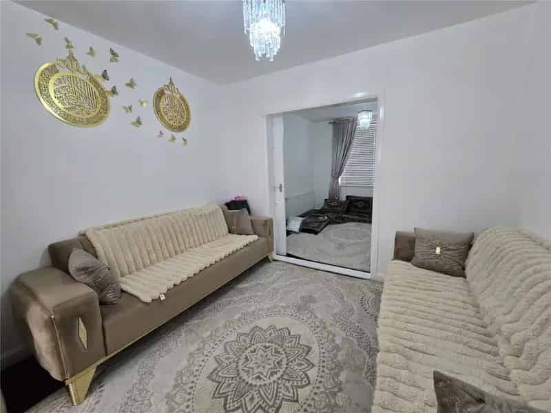 Three Bedroom Family Home Great First Time Buy Double Bay Fronted