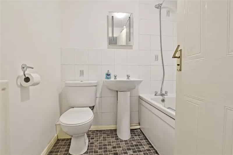 2 Bed Property For Sale