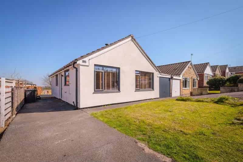 3 Bedroom Detached Bungalow For Sale
