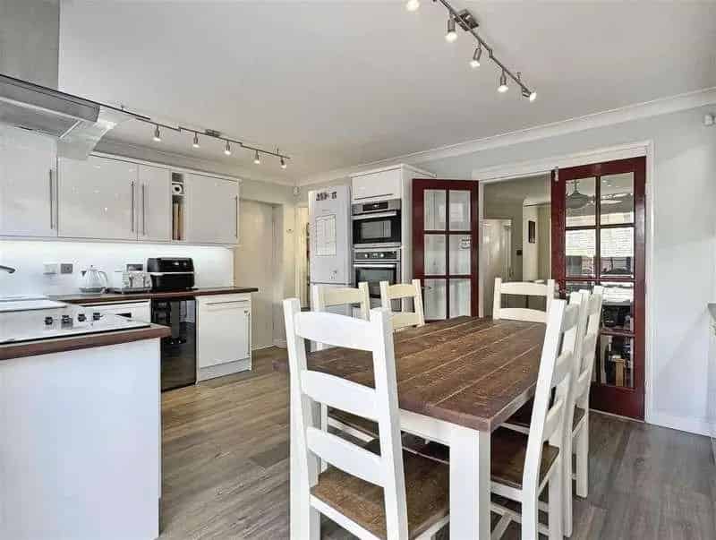 3 Bed Detached House For Sale Kings Park Braintree