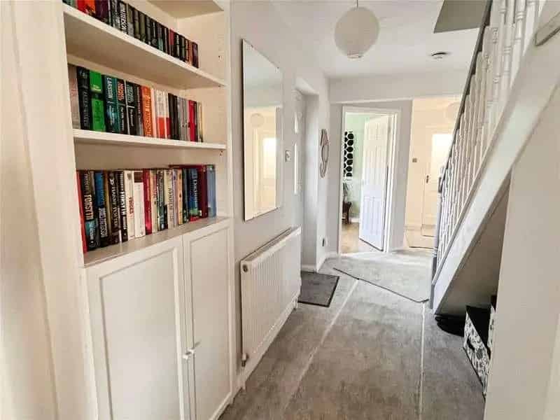4 Bed House for Sale Totland Bay Chain Free