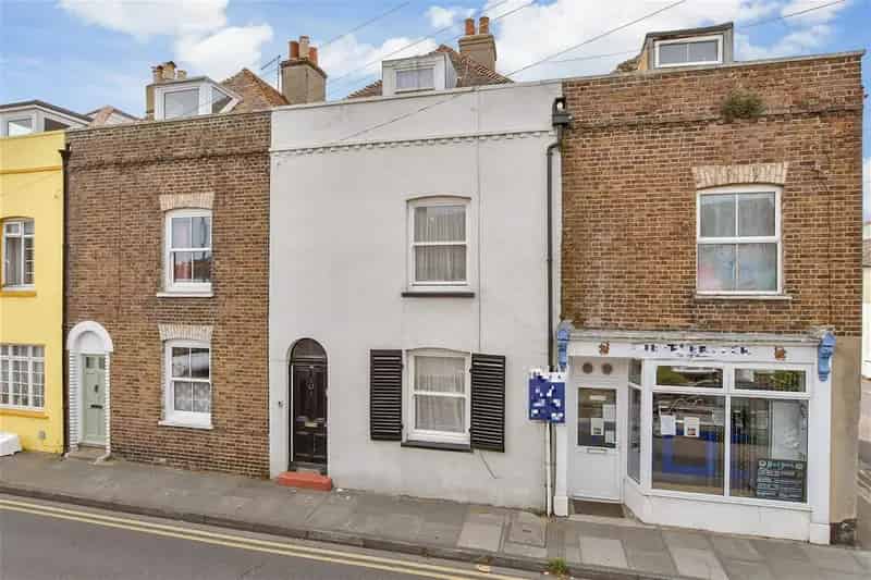 4 Bedroom Townhouse For Sale