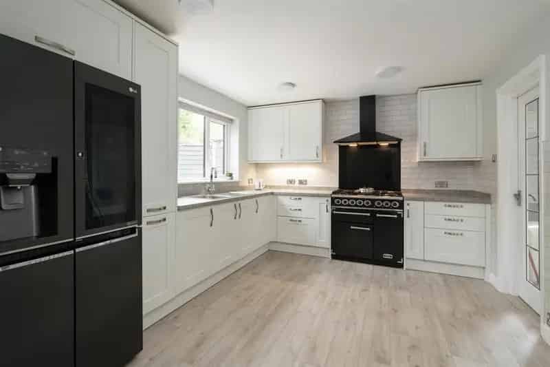 4 Bedroom Detached House Tudor Grange Catchment