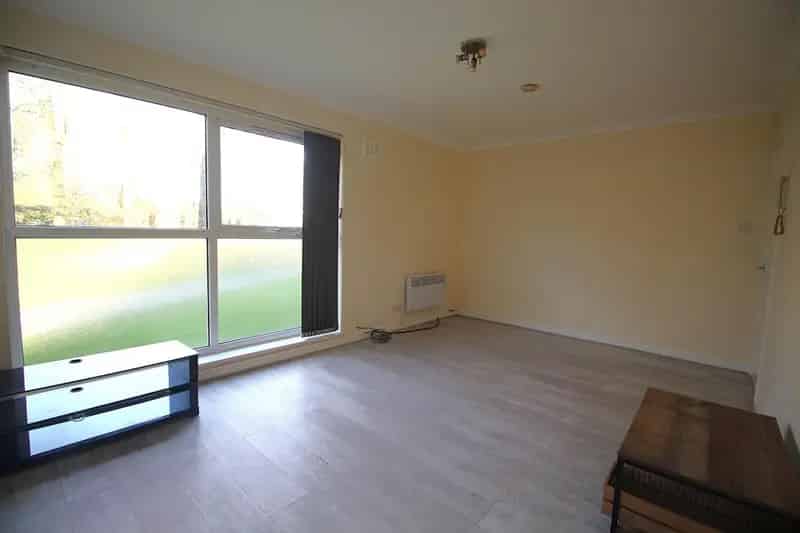 1 Bedroom Flat for Sale in Timperley