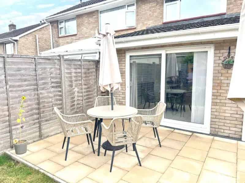 3 bed house for sale