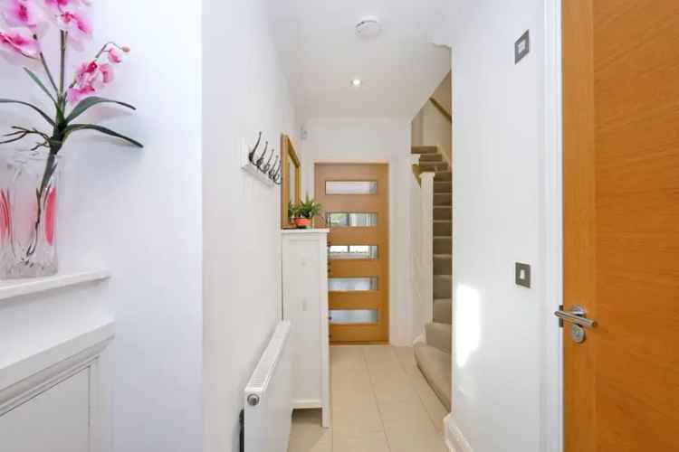 3 Bed Semi-Detached House in Modern Development