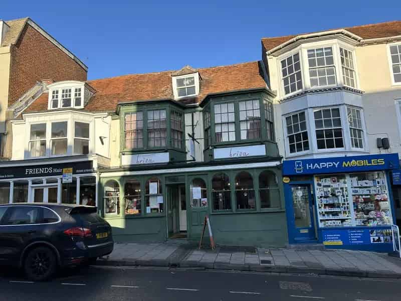 Lymington High Street Restaurant Lease Assignment 8 Bedrooms