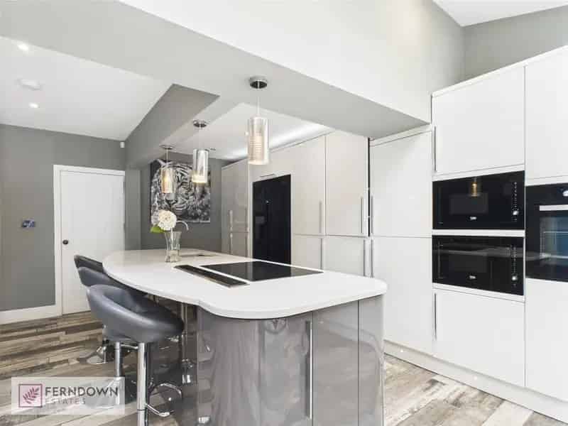 5 Bedroom Semi Detached House for Sale Marston Green
