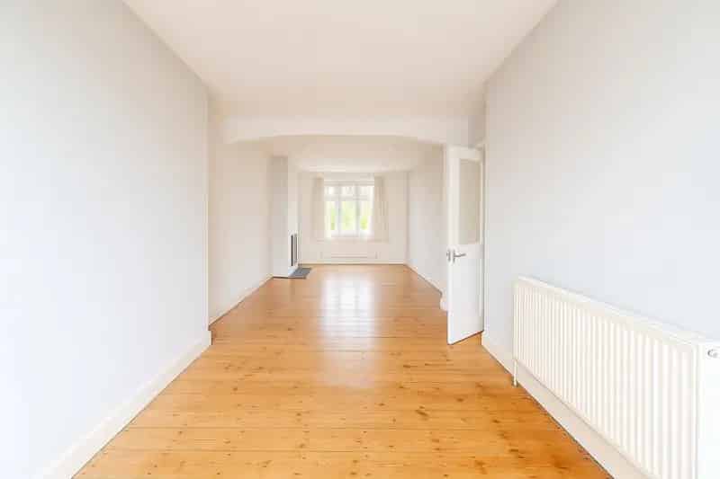 3 bedroom House
 To Let 
Total Size: 958 SQ FT