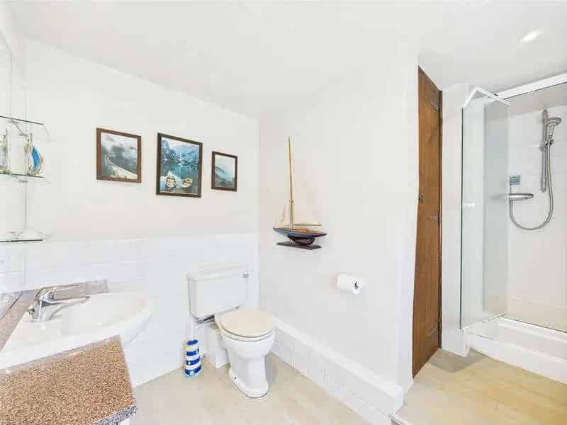 3 Bed Semi-Detached Cottage for Sale in Cadmore End