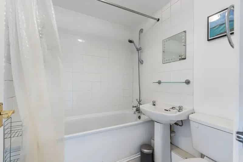 2 Bedroom Victorian Apartment Lambeth - Close to Transport & Clapham Common