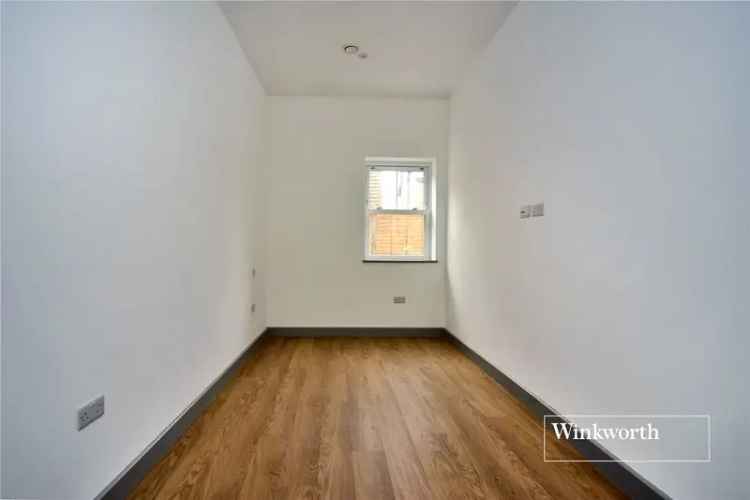 3 Bedroom Apartments Cheam Luxury New Development