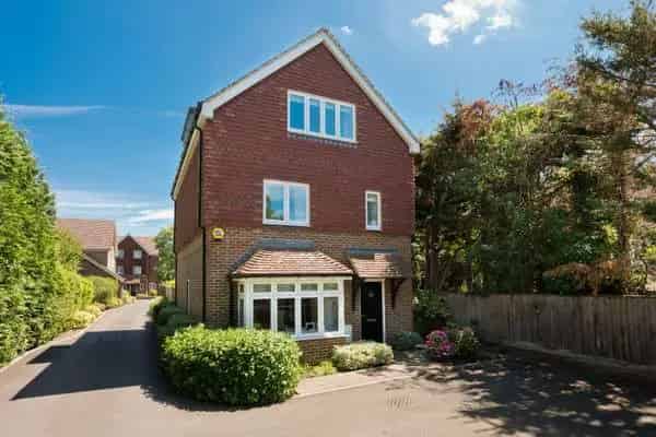 Modern Family Home 4 Beds 3 Baths Gated Development