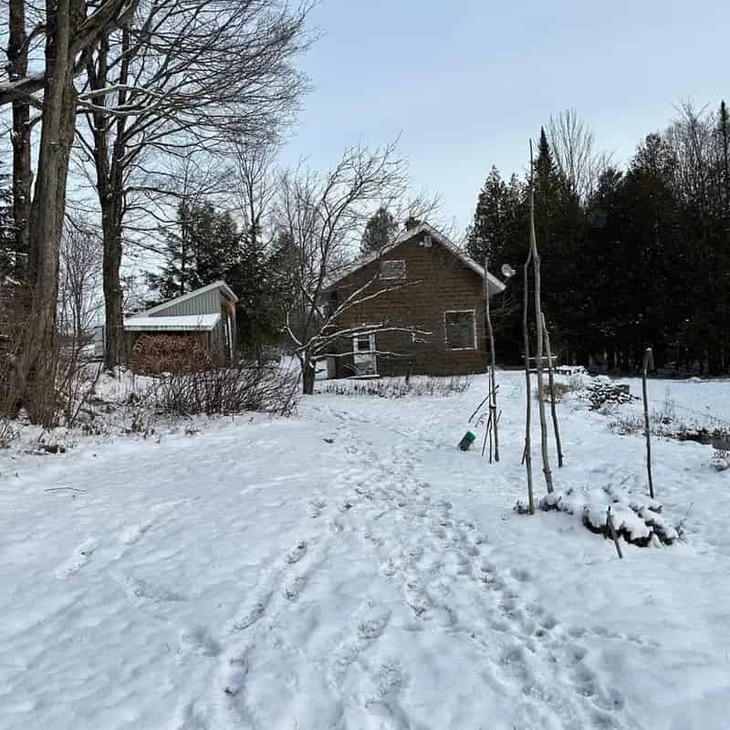 Hobby Farm for Sale Near Montreal and Quebec