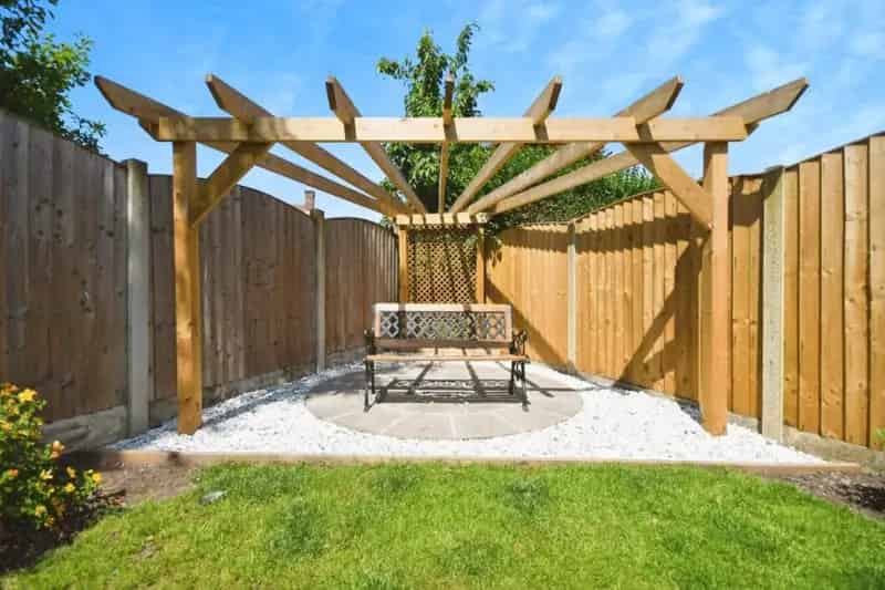 3 Bed Detached House for Sale in Newbold Chesterfield