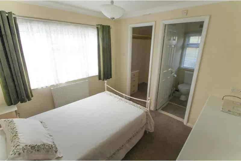 2 Bed Holiday Park Home For Sale
