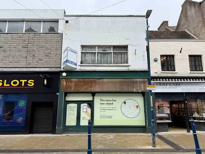 Dover City Center Commercial Unit with Flat