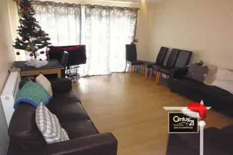 8 Bedroom House Southampton - Students Welcome