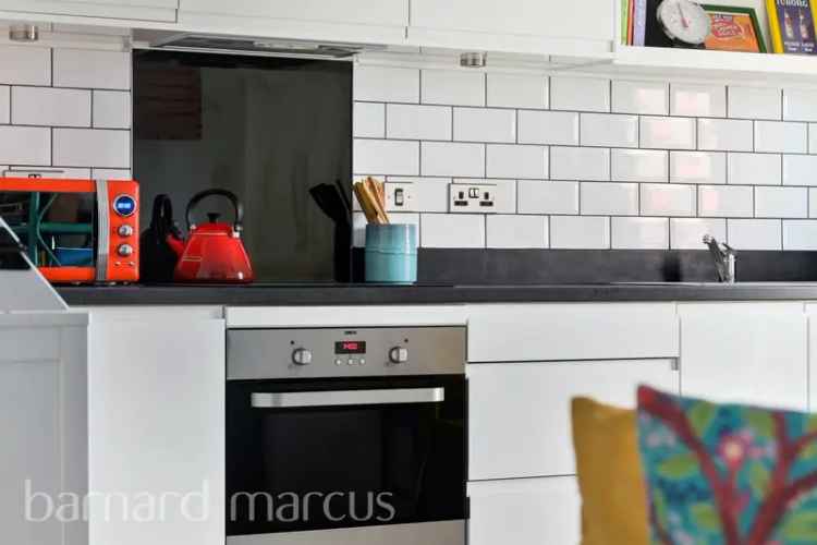One Bedroom Apartment near Feltham Station