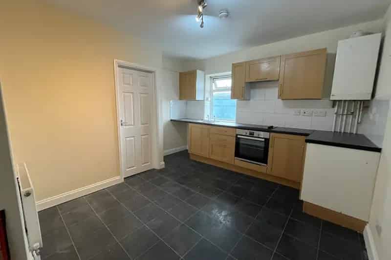 Two Bedroom Flat Great Yarmouth Gas Central Heating Parking