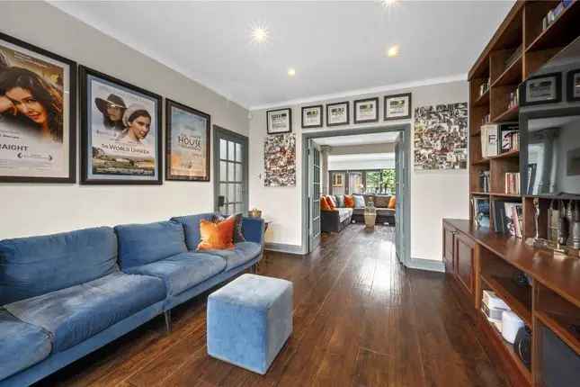 Detached house to rent in Copse Hill, London SW20