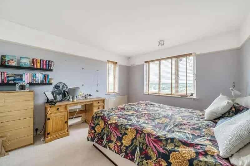 3 Bed Detached House for Sale High Wycombe