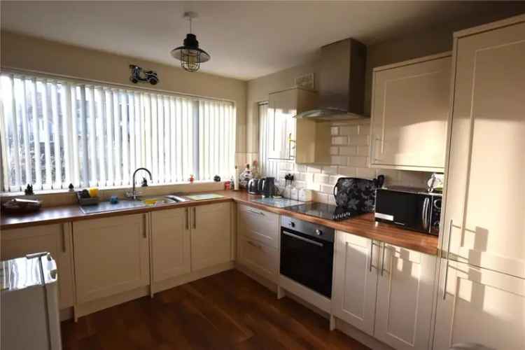 2 Bedroom Semi-Bungalow for Sale