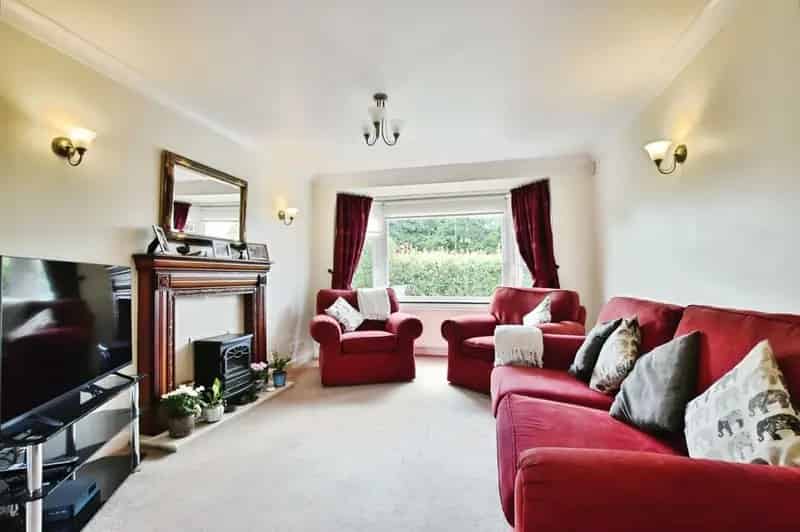 3 Bedroom Detached House for Sale Cheadle Hulme SK8
