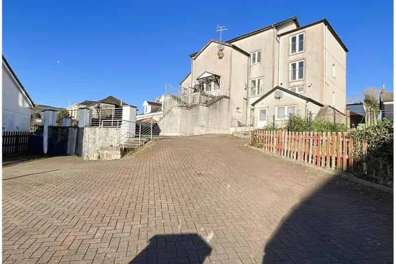 2 Bed Flat Maisonette Dunoon Firth of Clyde Views
