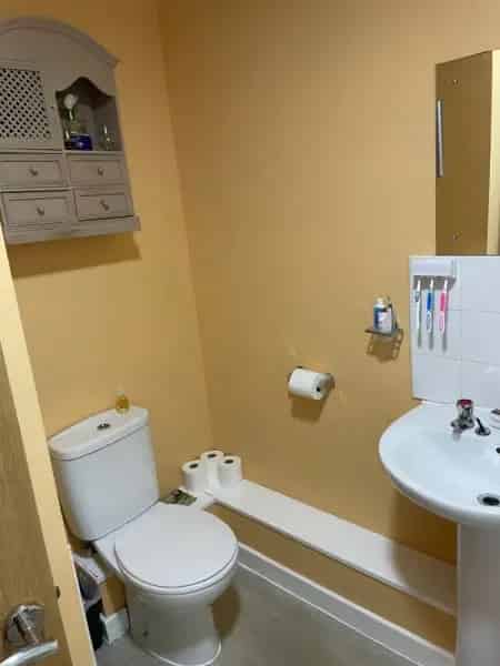 2 Double Bedroom House with Garden and Parking Pets Allowed