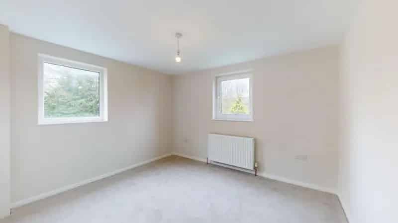 2 Bed Flat for Sale in Ilkley - Modern Apartment with Stunning Views
