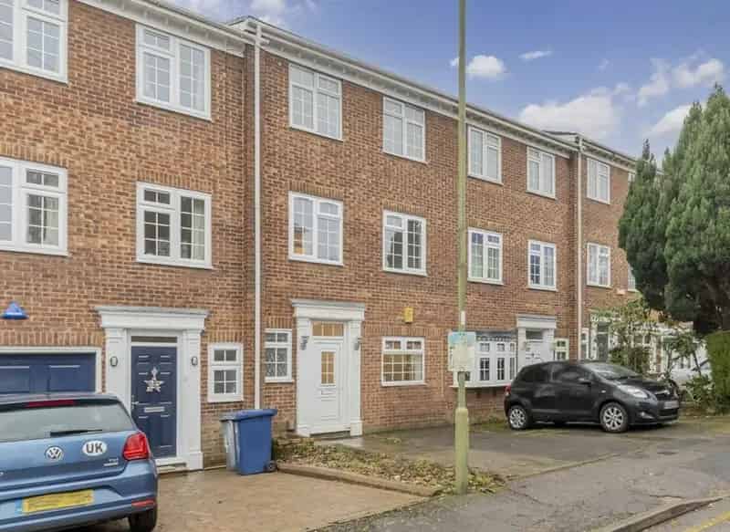 Industrial property For Sale , London, England