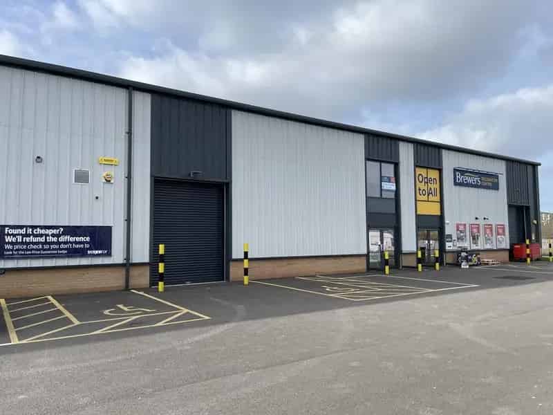 New Trade Counter Unit Lincoln A46 Access
