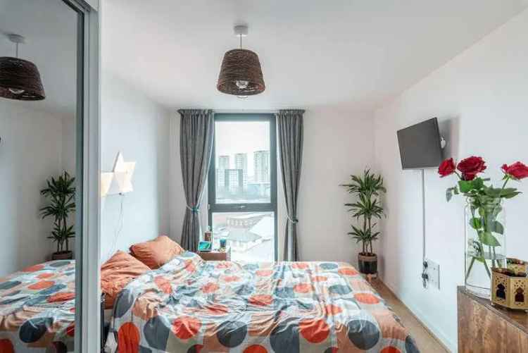 2 Bed Flat for Sale in Bermondsey SE16