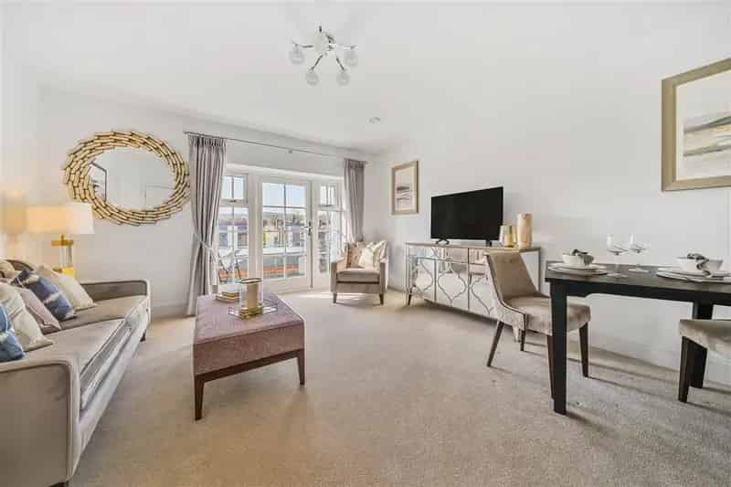 1 Bedroom Retirement Apartment Great Missenden Save Over 20000