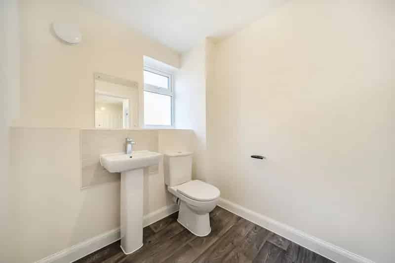 Brand New Four Bedroom Detached House Hampton Beach