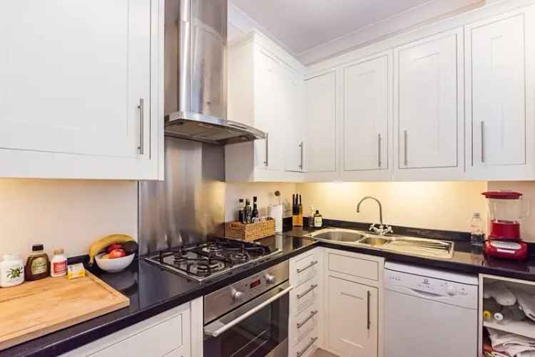 2 Bedroom Flat for Sale near Gloucester Road Tube Station