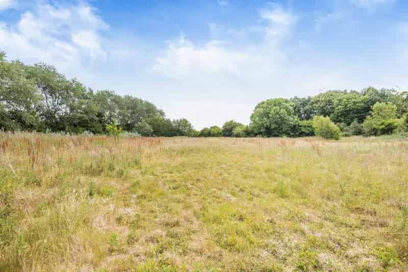 3-Acre Development Site in Newent Gloucestershire Full Planning Permission