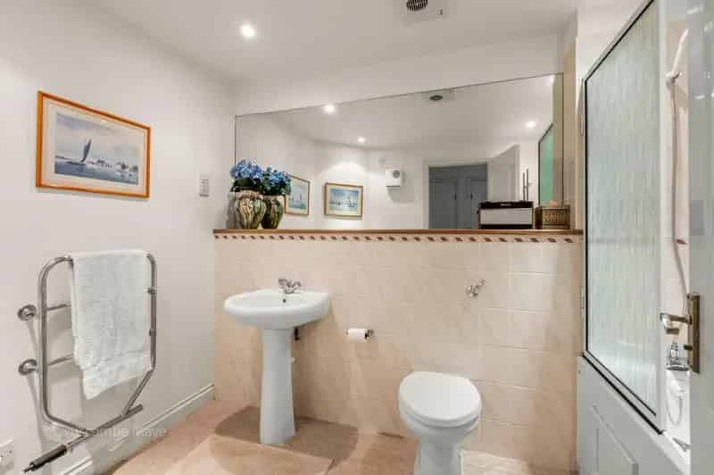 2 Bed Waterside Apartment for Sale in Kingsbridge
