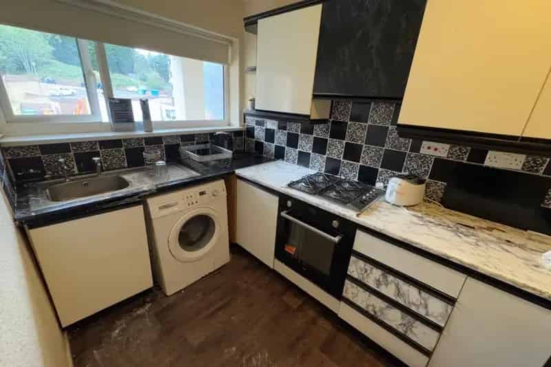 Three Bedroom Apartment Available Now Worcester