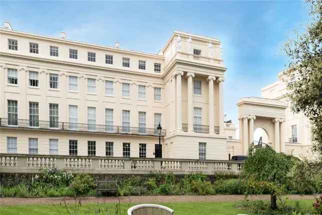 Flat for sale in Cumberland Terrace, Regents Park, London NW1