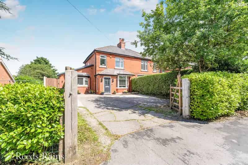 5 Bedroom Semi Detached House for Sale Leyland Lancashire
