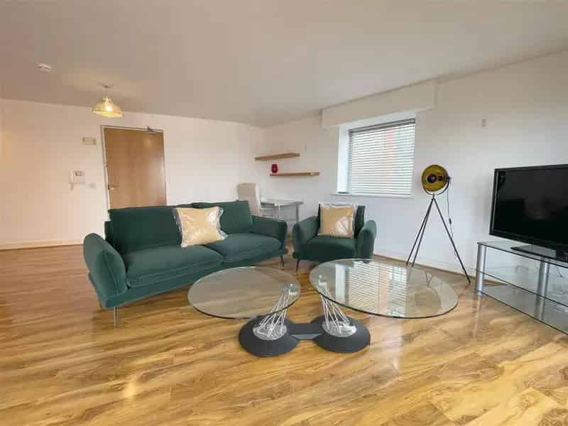Studio Apartment for Sale Islington Gates Fleet Street
