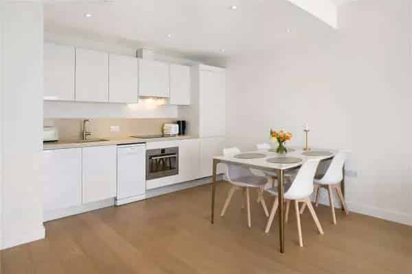 7th Floor Apartment with River Views  London SW1W