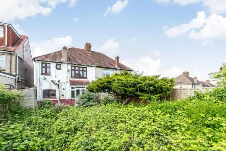 3 Bedroom House For Sale in Lee - 1232 SQ FT