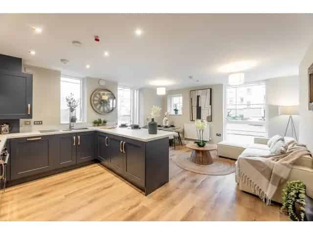 2 Bedroom Flat for Sale Panoramic Sea Views High Spec Finish