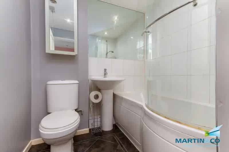 2 Bedroom Flat To Rent Available 01082025